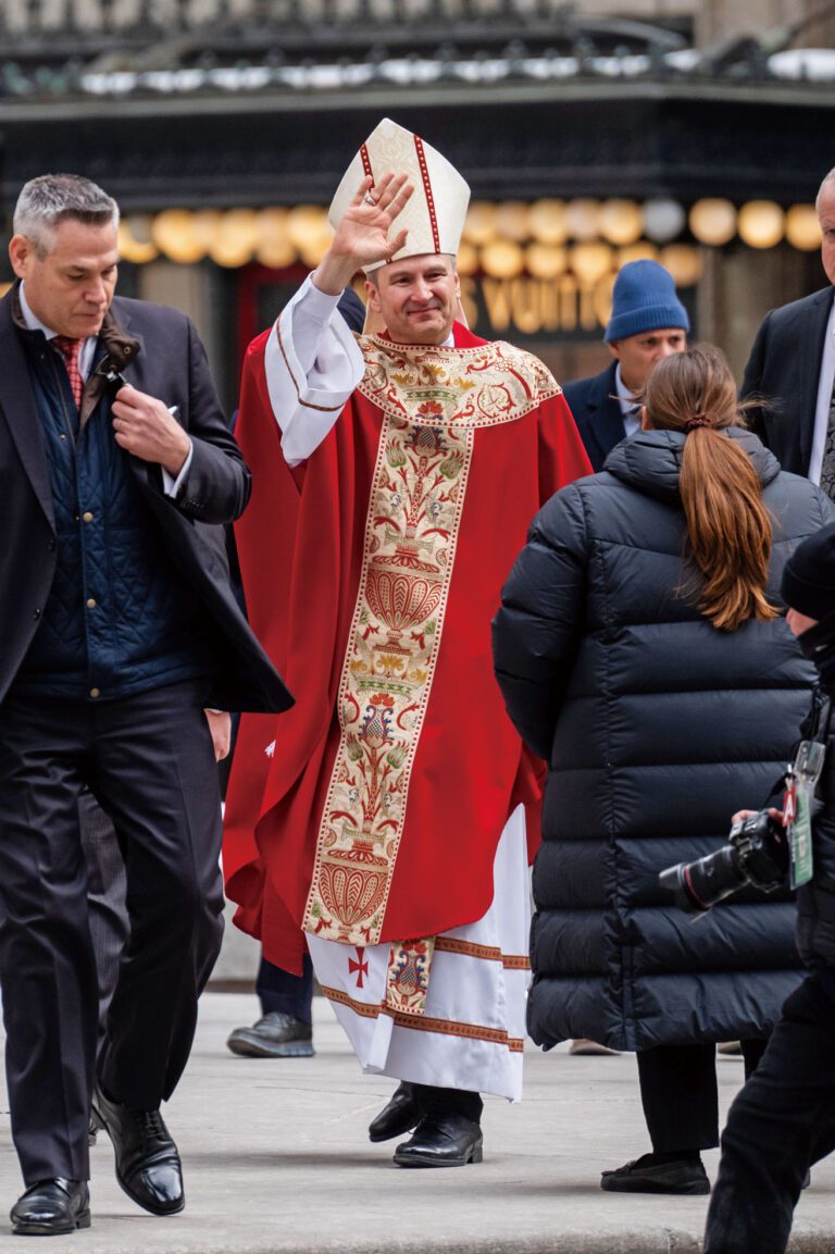 希克斯就職彌撒於6日下午在聖派翠克大教堂舉行。Adam Gray /紐約時報