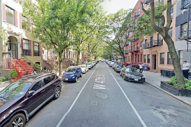 移民搶劫團夥在曼哈頓持械行劫時被捕。谷歌地圖