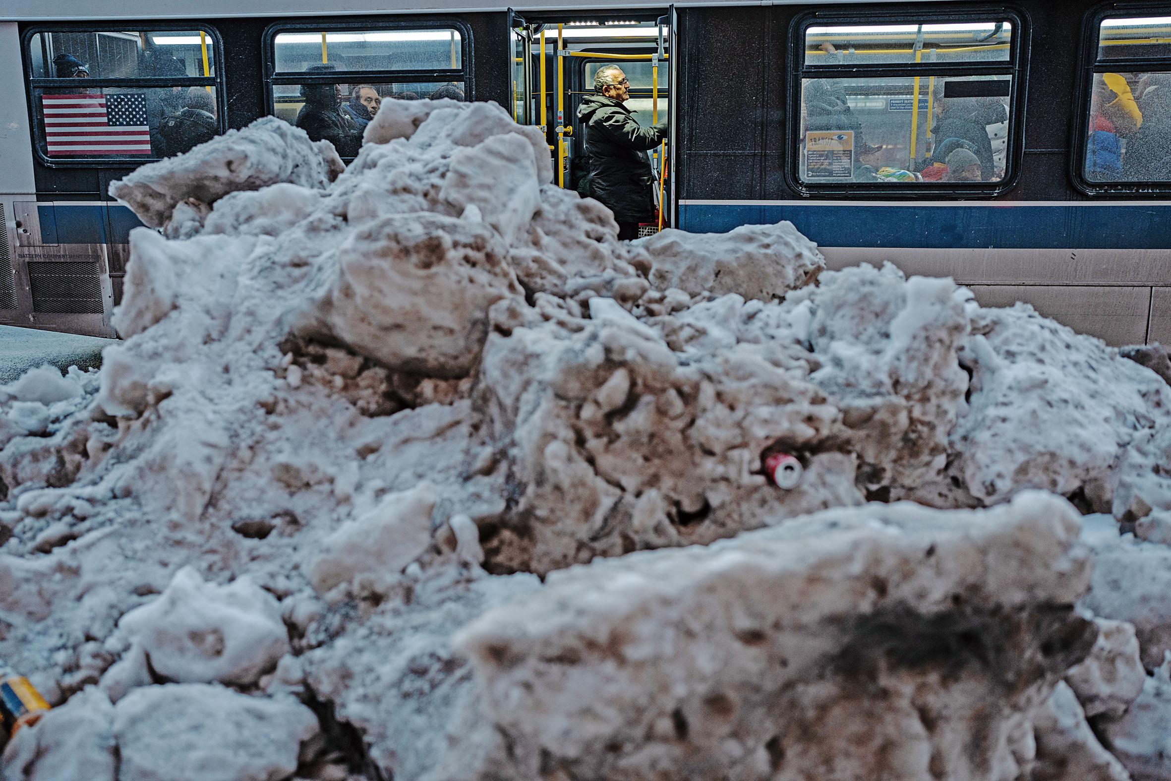 克瑞斯蒂指責市府暴風雪後的清理工作表現拙劣。Todd Heisler/紐約時報