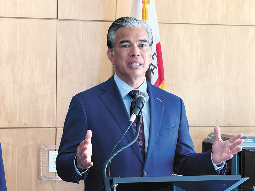 加州檢察長邦塔表示，州府將依法追究責任、遏止「幽靈槍2.0」蔓延。記者陳程威攝