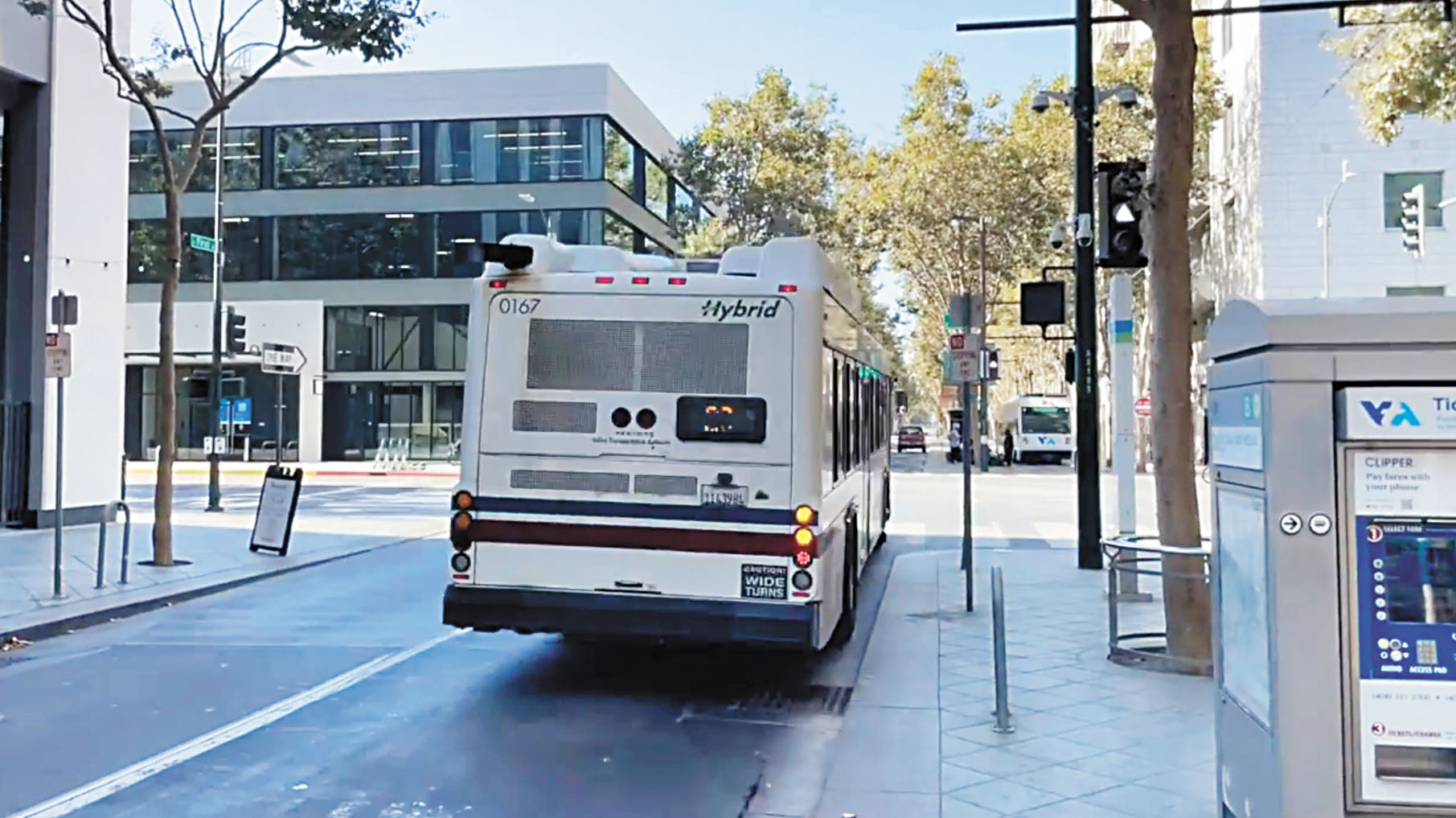 聖荷西市全市公車線路採用AI技術，運行速度提升20%。LYT網站