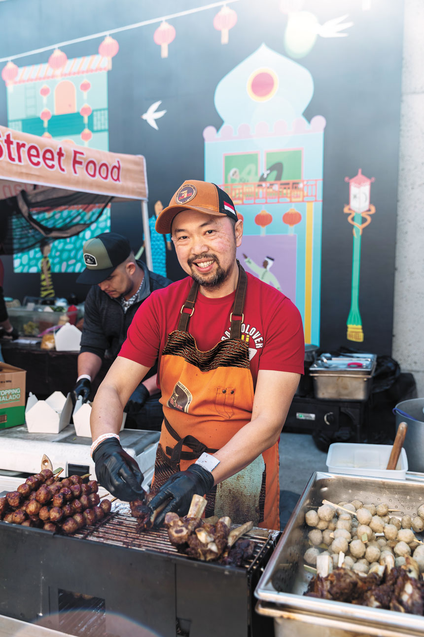 美食攤位吸引食客。Kamiko Fujii攝/屋崙加州博物館