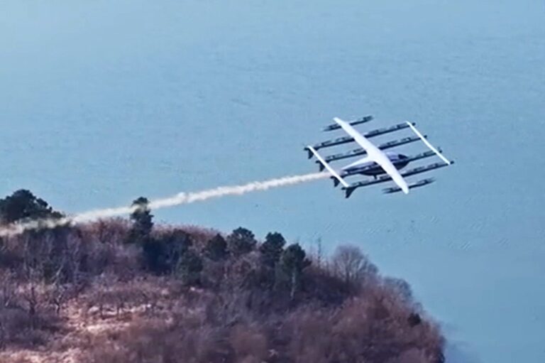 中國自主研發5噸級電動垂直升降飛行器　完成首次公開試飛