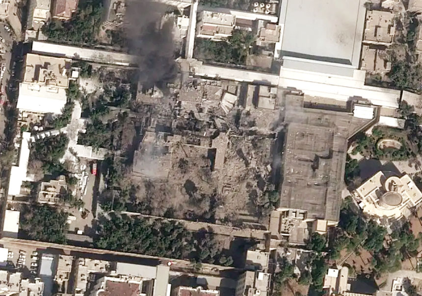 哈梅內伊位於德黑蘭住所內的多座建築在美以發動的空襲中被摧毀。網上圖片