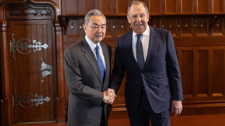 王毅與俄外長通話 指美擊殺伊朗領導人違反國際法