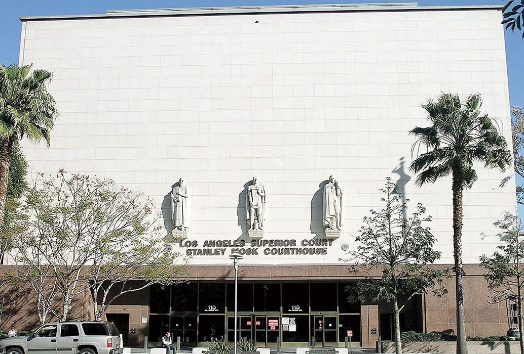 洛杉磯縣高等法院近日發現case管理系統出現嚴重錯誤，多達46.4萬份逮捕處置報告未能上傳至加州司法部的刑事紀錄庫。