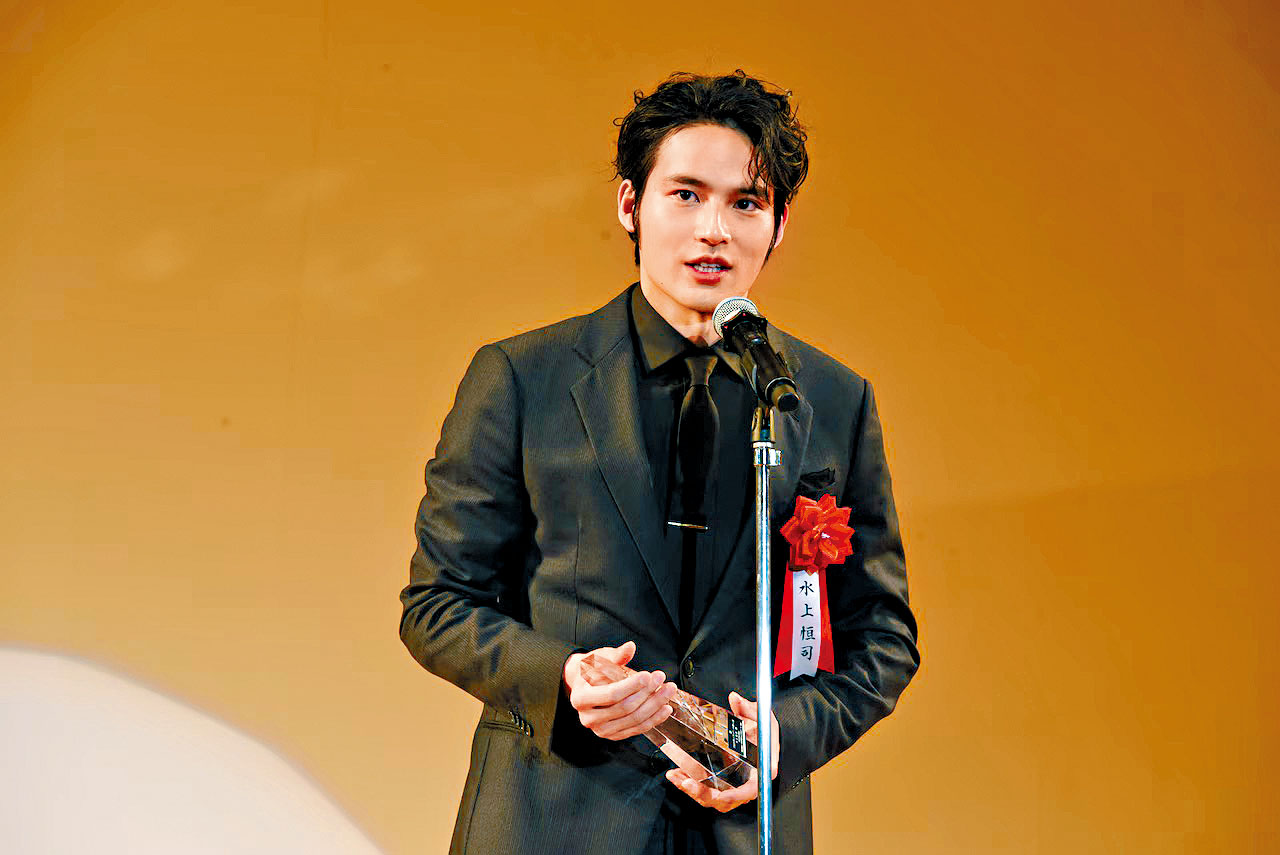 水上恒司宣布娶圈外女友，並將做爸爸。