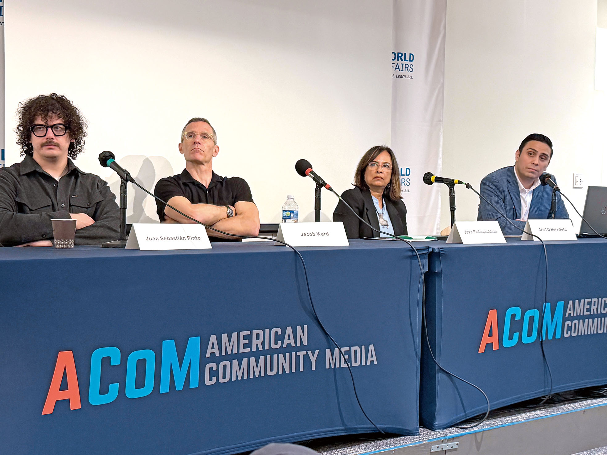 ACoM小組討論聯邦層級的數據整合與人工智能應用。右起：Ariel Ruiz、Jaya Padmanabhan、Jacob Ward和Juan Sebastian Pinto。記者蘇婕雅攝