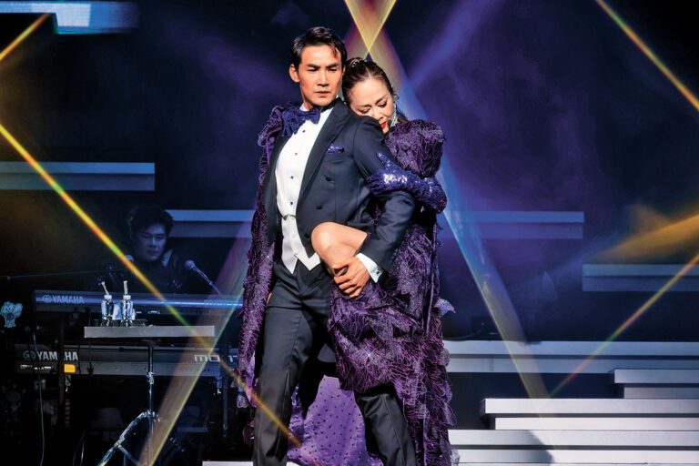 ■松松透露老公張鐸手腳不協調，仍陪她共舞，非常感動。