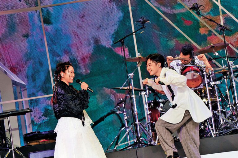 ■青峰透露與王菀之已認識20年。