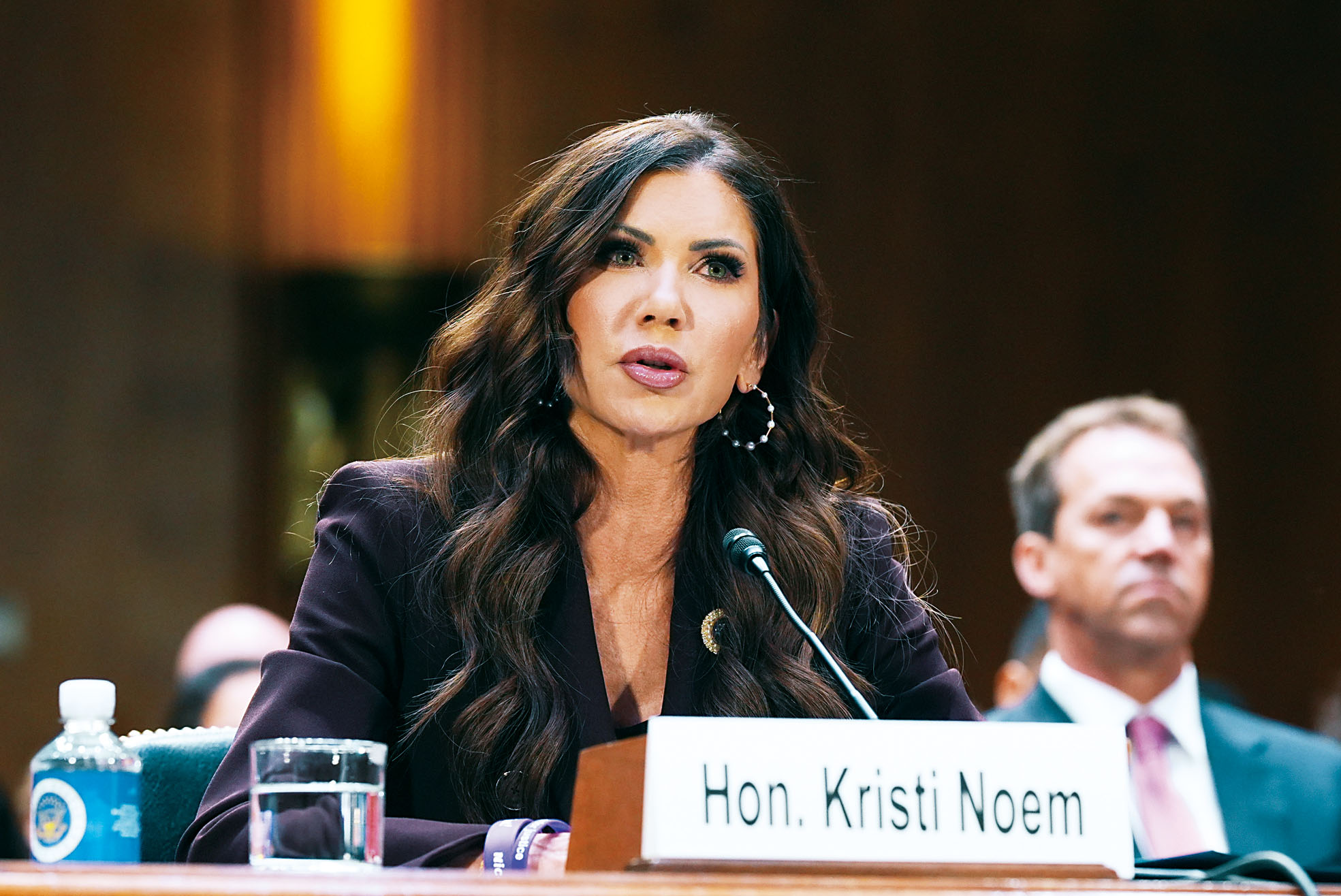 國土安全部長諾姆出席參議院司法委員會的監督聽證會。美聯社