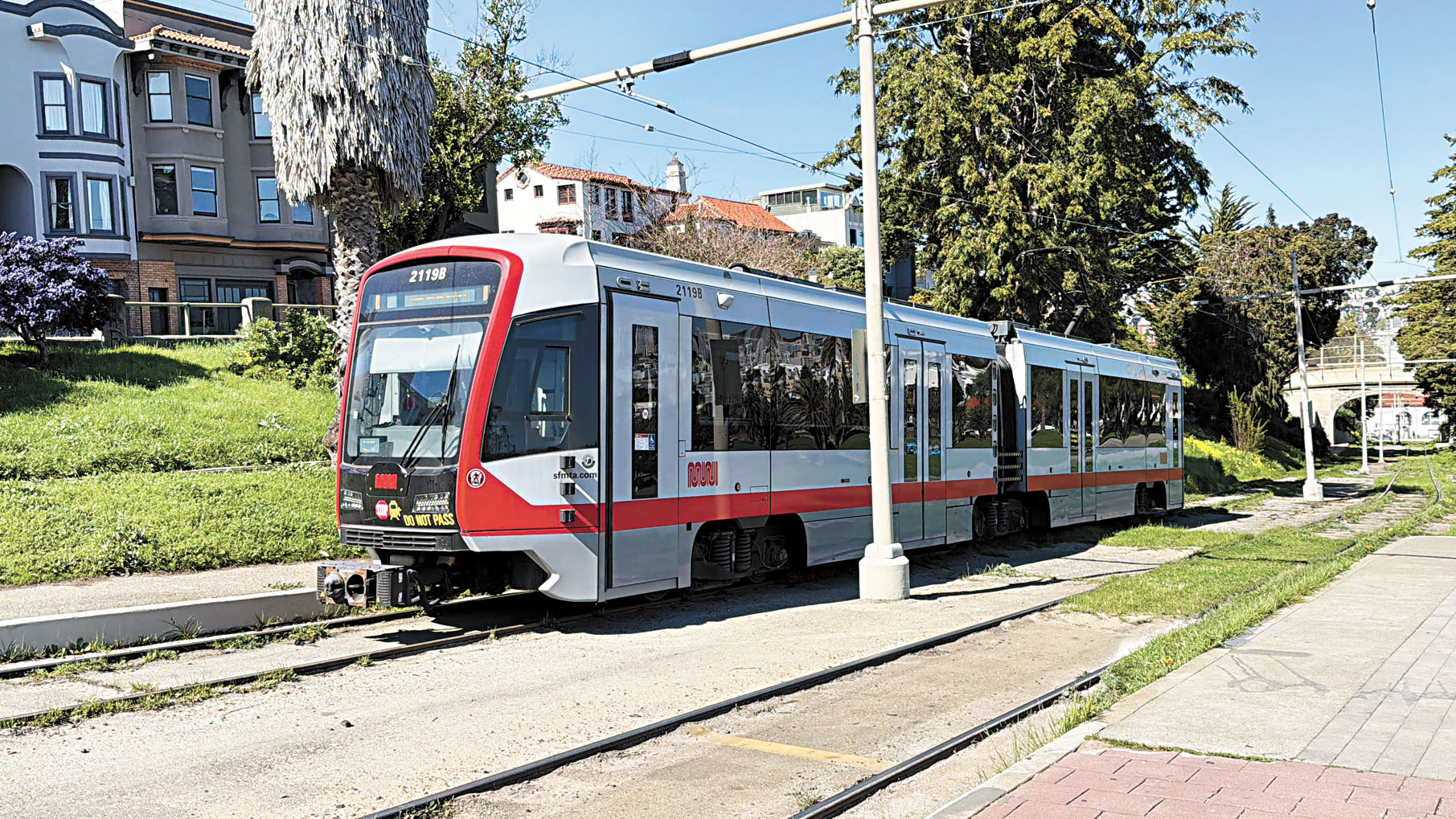 支持者稱「Muni是連接城市的生命線」，急需穩定收入填補赤字。記者蘇婕雅攝