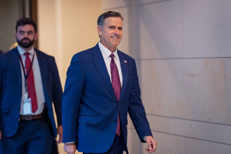 中東局勢轉圜？伊朗情報部門密提談判，欲與中情局終結戰爭