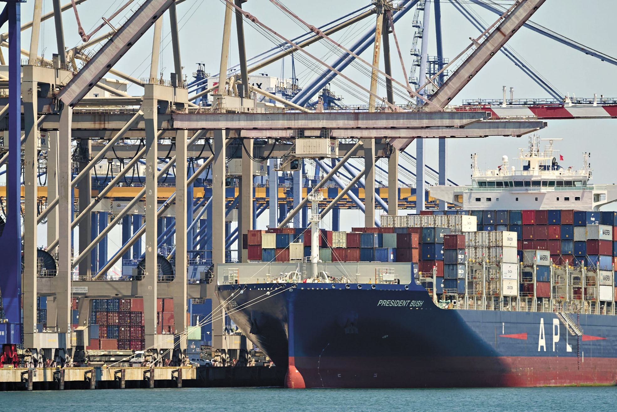 聯邦國際貿易法院書面裁定，要求政府啟動向進口商退還已被最高法院裁定無效的1300億元關稅。美聯社