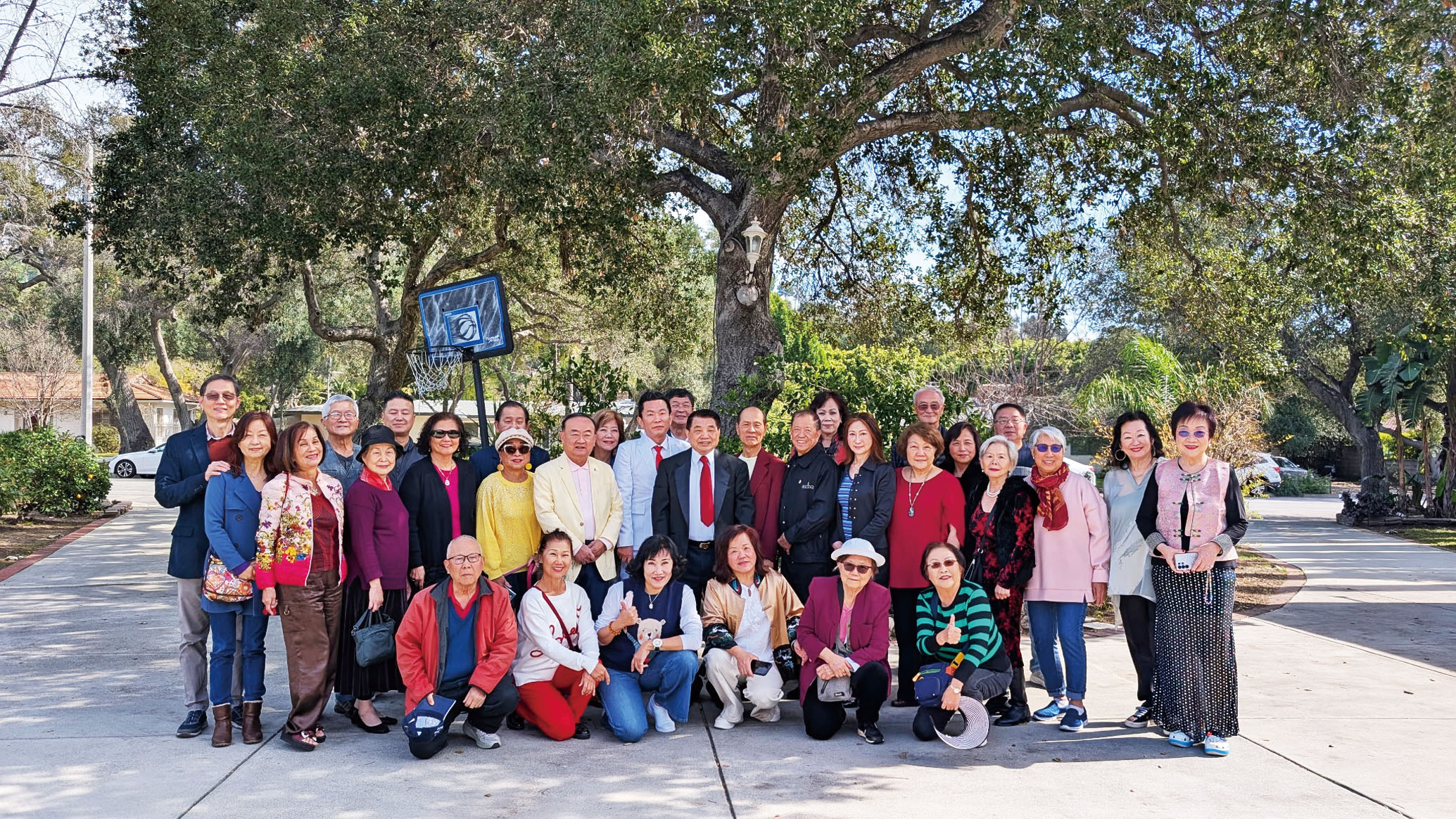 兩會新春團拜會大合照。主辦方提供