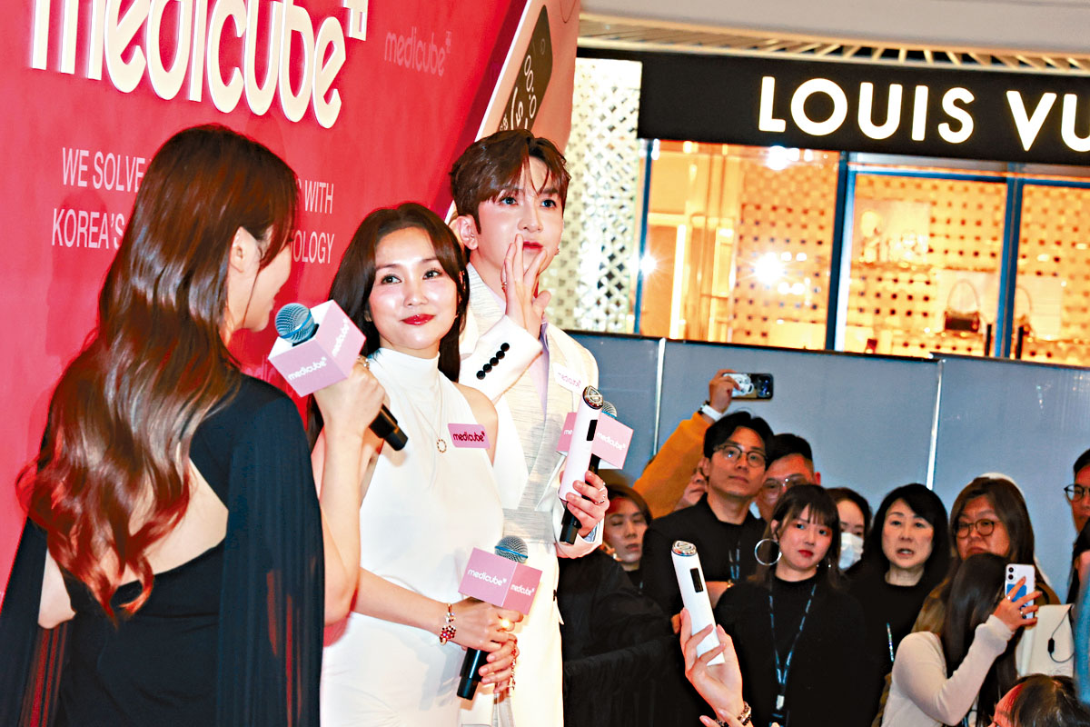 Anson Lo與拍檔Kay齊齊分享平日的護膚心得。