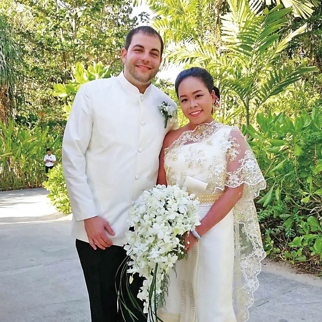 亞裔醫生唐素安在迪士尼泉餐廳因過敏發作身亡，據報皮科洛已撤回有關訴訟。臉書