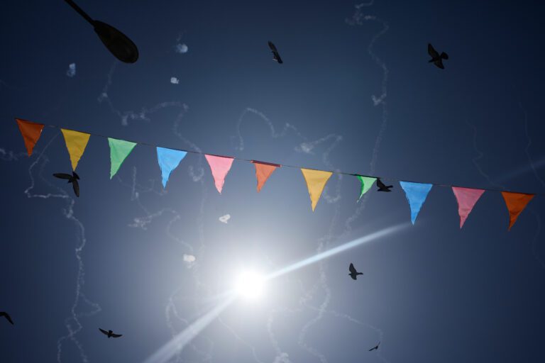 俄羅斯被爆衛星情資援伊，助其鎖定美軍目標，中東戰火恐擴大