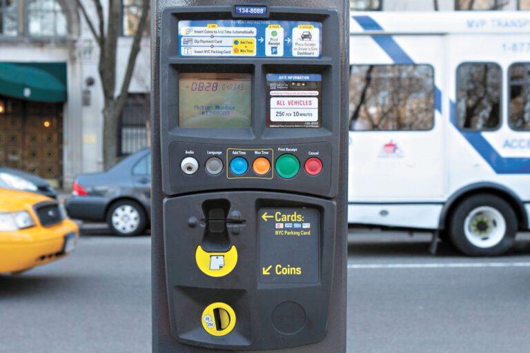 紐約市府或考慮擴大路邊停車收費以彌補預算赤字。