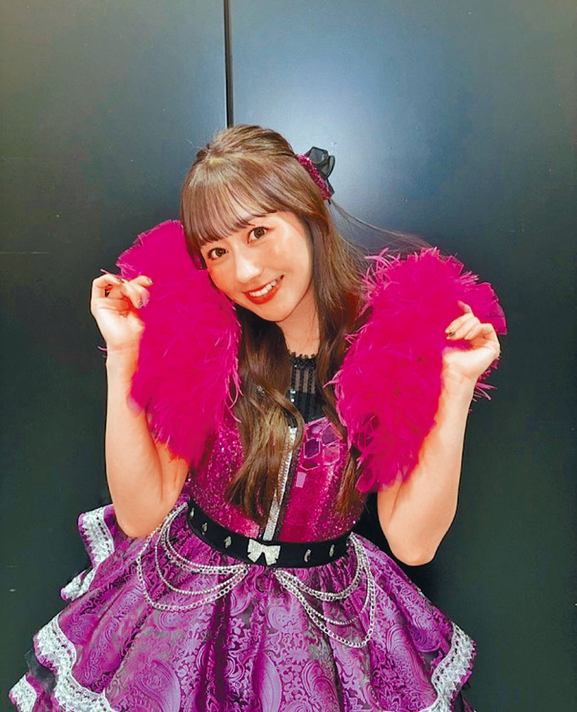 桃草成員佐佐木彩夏宣布與圈外男友結婚。