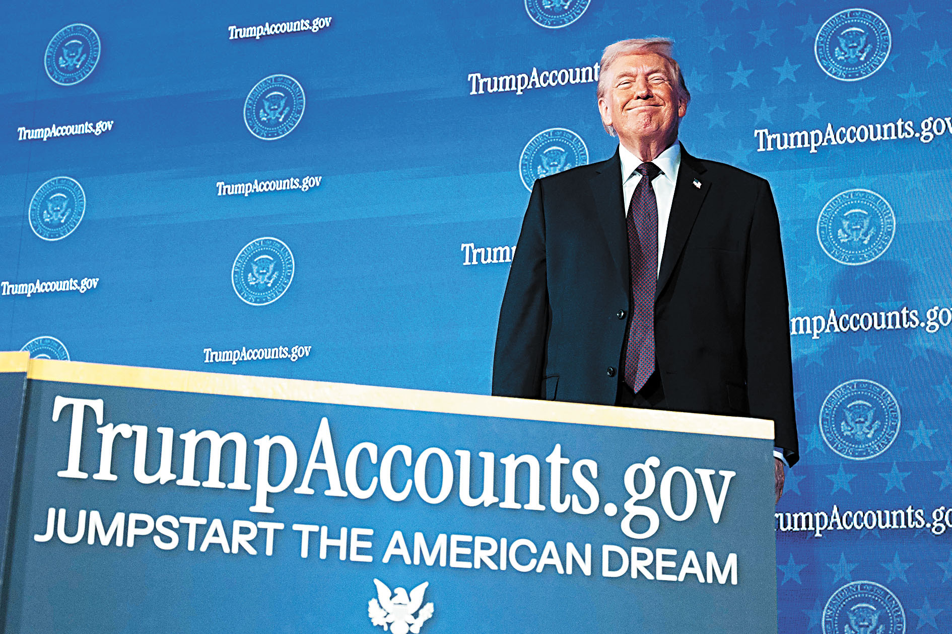 特朗普1月出席「特朗普帳戶」計劃啟動活動。美聯社