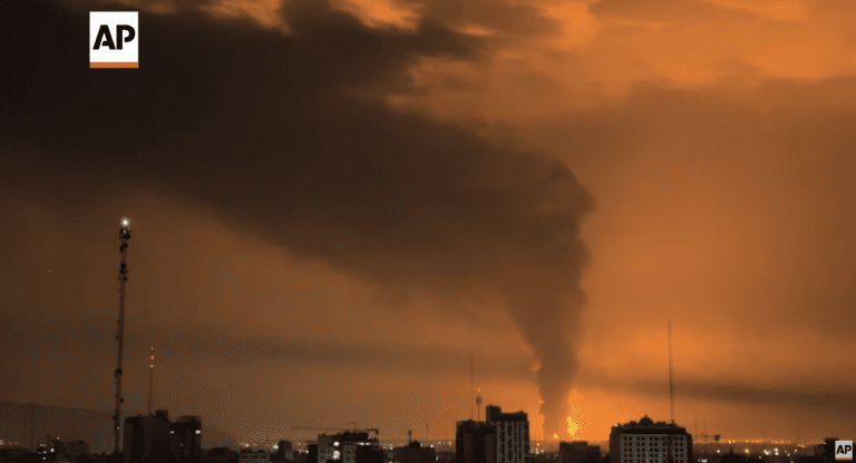 德黑蘭儲油設施遭以色列空襲 內塔尼亞胡預告下一階段將有「許多驚喜」