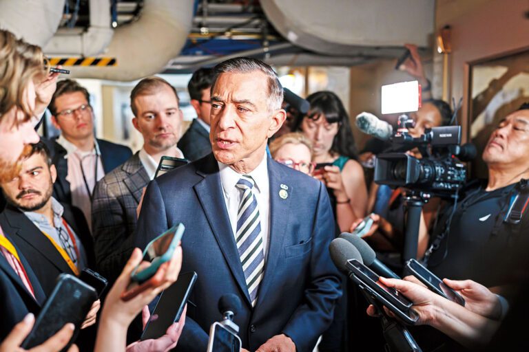 共和黨籍聯邦眾議員伊薩宣布退休。美聯社資料圖片