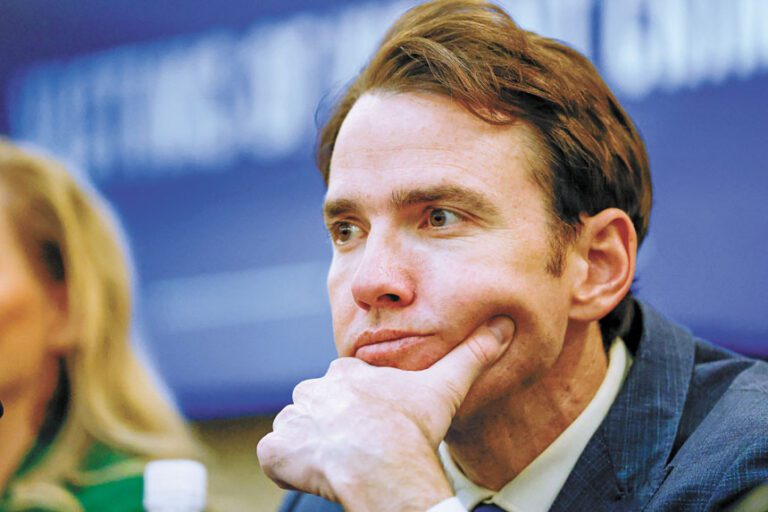 基尼以無黨派身份競選連任國會眾議員。美聯社資料圖片