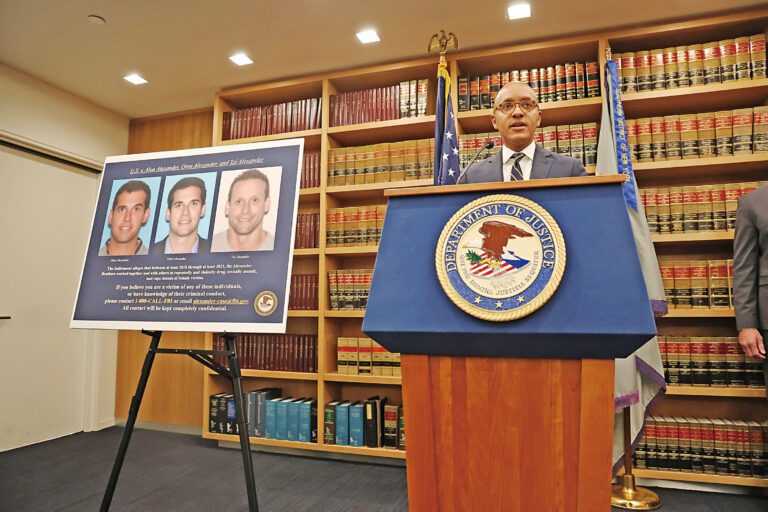 亞歷山大三兄弟於2024年被聯邦逮捕。Jefferson Siegel/紐約時報
