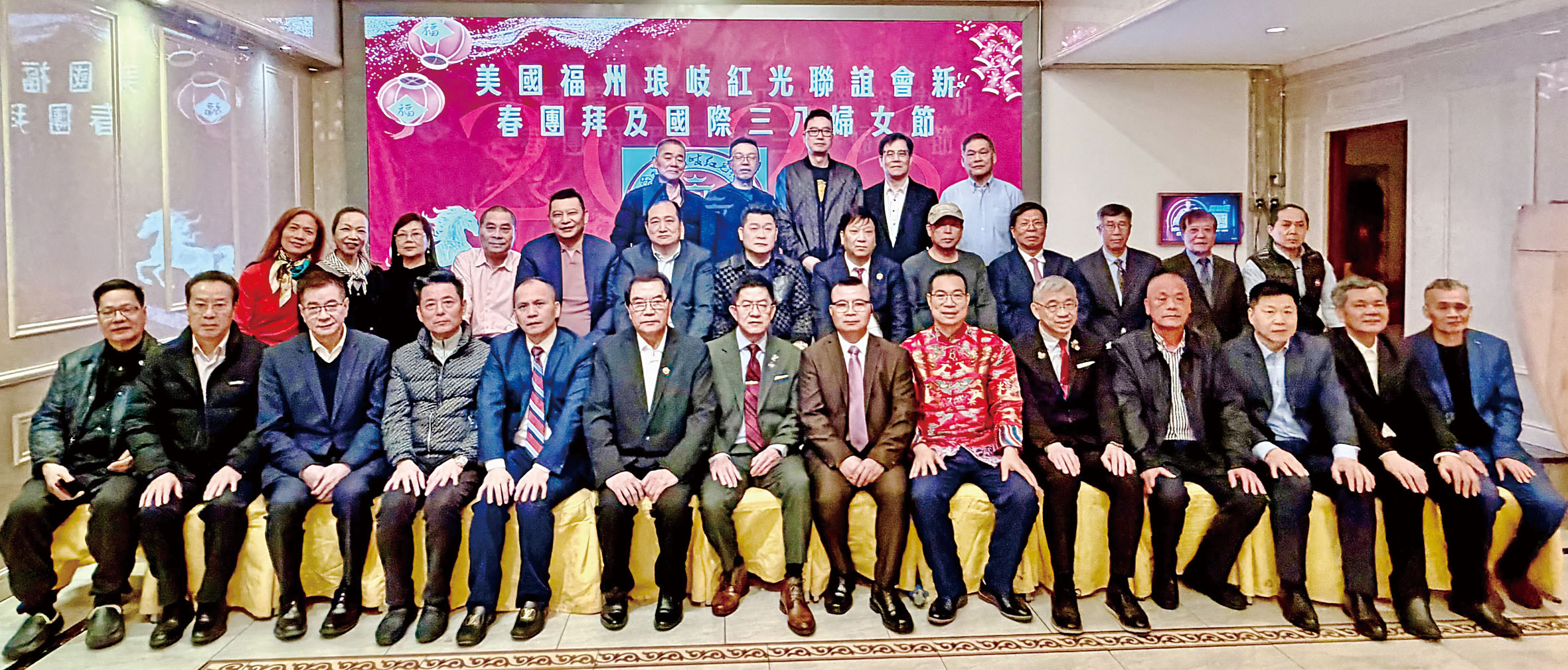 部分出席8日活動嘉賓合影。張之銘攝