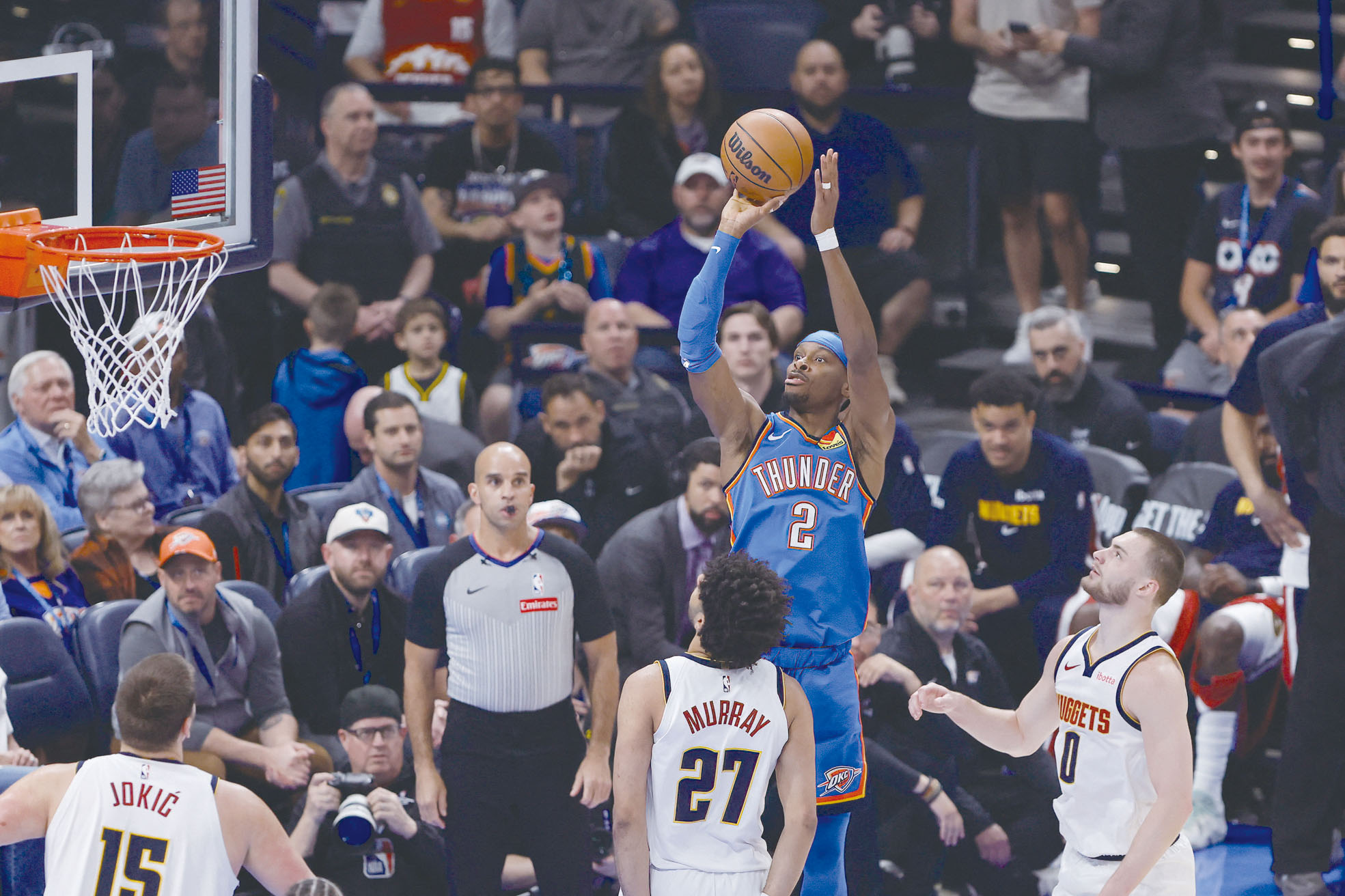 亞歷山大上籃得分，最終追平張伯倫連續得分超20分的場次。路透社