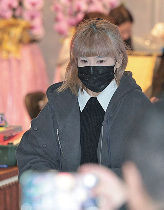 陸元琪低調現身。網上圖片