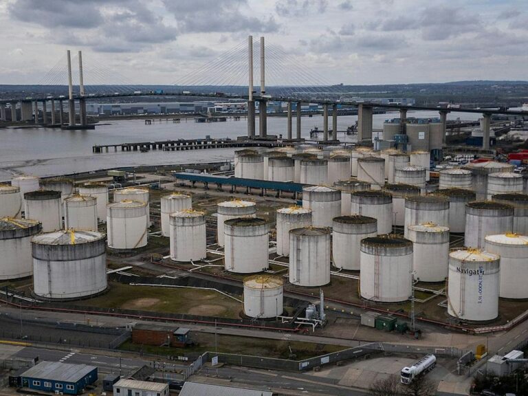 國際能源署會員國同意釋出4億桶石油儲備　伊朗稱油價或見200美元