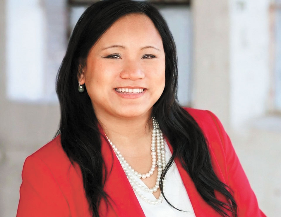 前政府律師黎茱莉（Julie T. Le，音譯），近日宣布計劃競選國會議員。黎茱莉競選官網