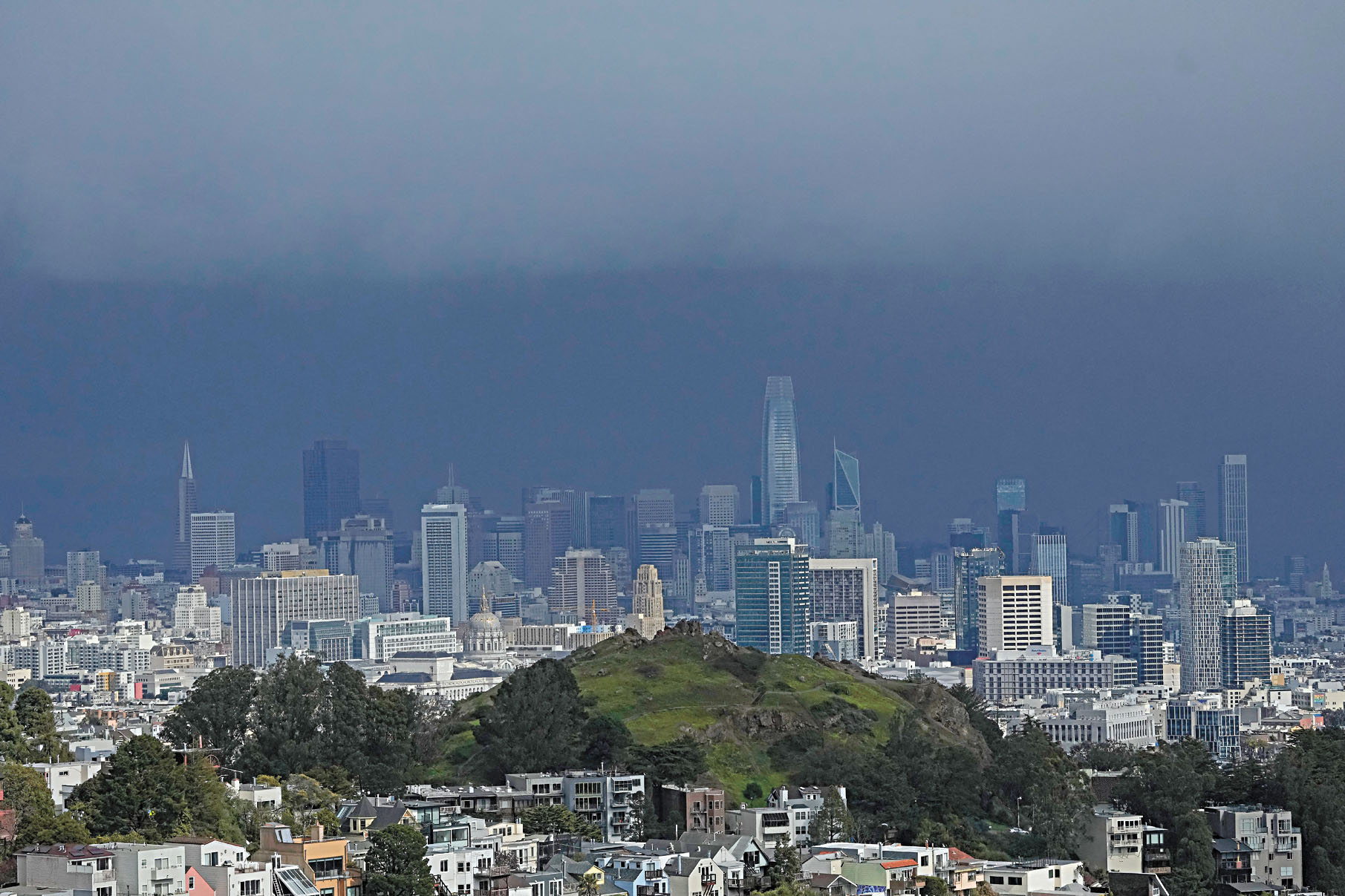 三藩市警方未回應有否收到警報，但稱正密切監察戰爭最新發展。美聯社資料圖