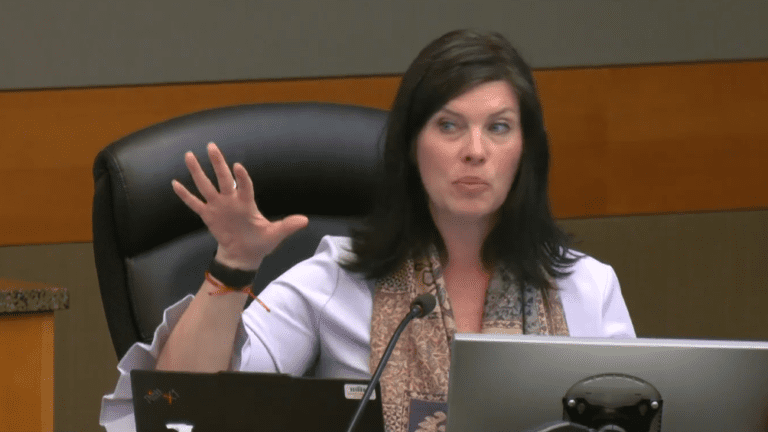 沙加緬度6600萬元財赤下　市議員質疑擴大無家者服務｜細說燊語