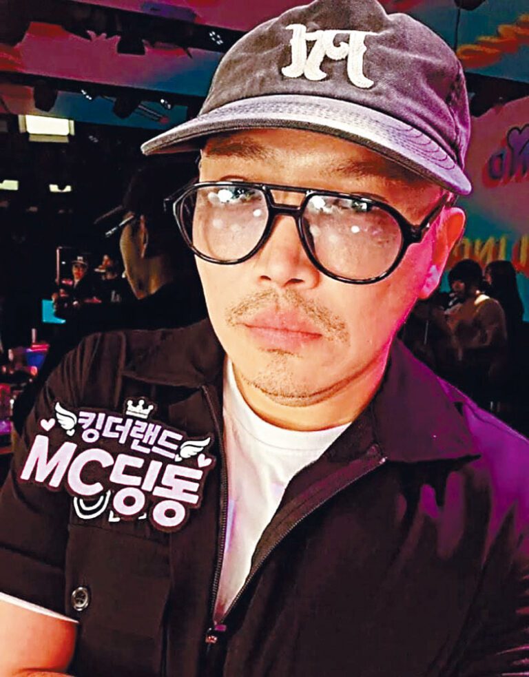 4年前因醉駕事業盡毁的名主持MC DingDong，近日又再鬧出暴打女直播主事件。