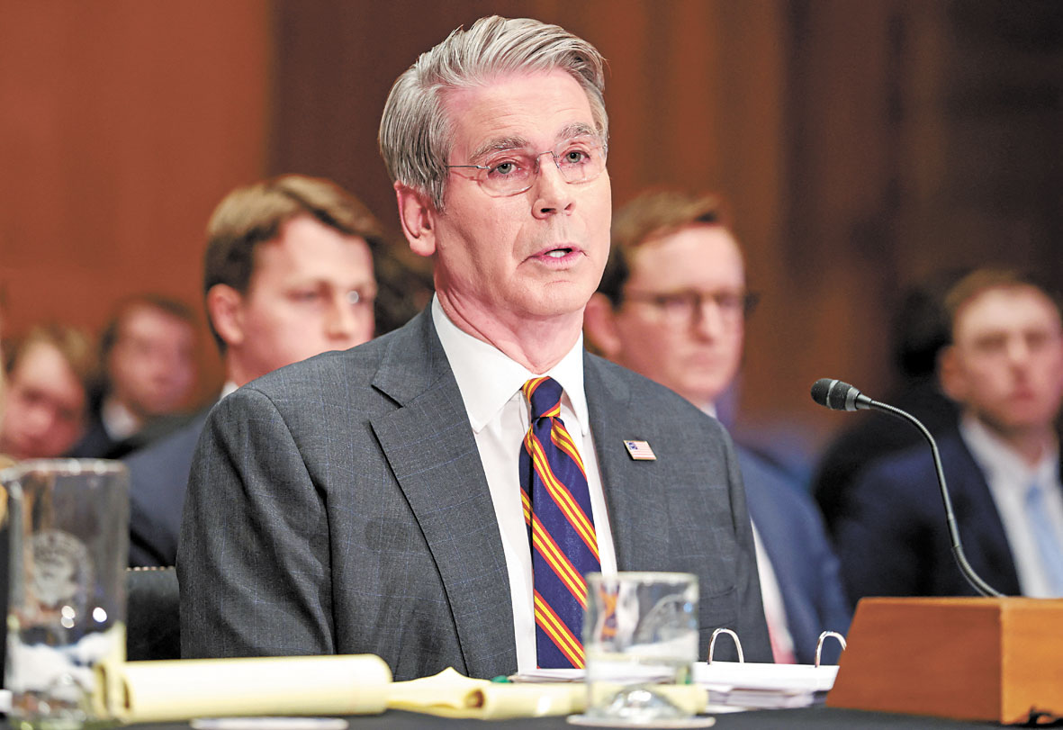 貝森特最新表示，美軍可協同國際聯盟在霍爾木茲海峽為船隻護航。路透社資料圖片