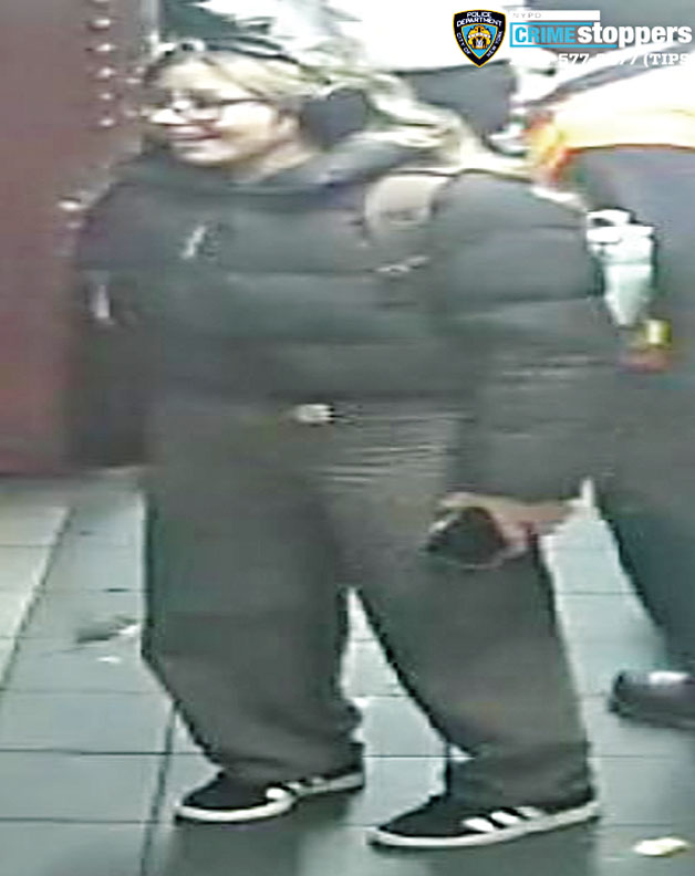 圖為涉案女嫌。NYPD