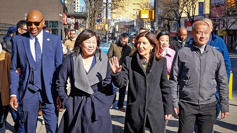 紐約州長胡楚走訪法拉盛