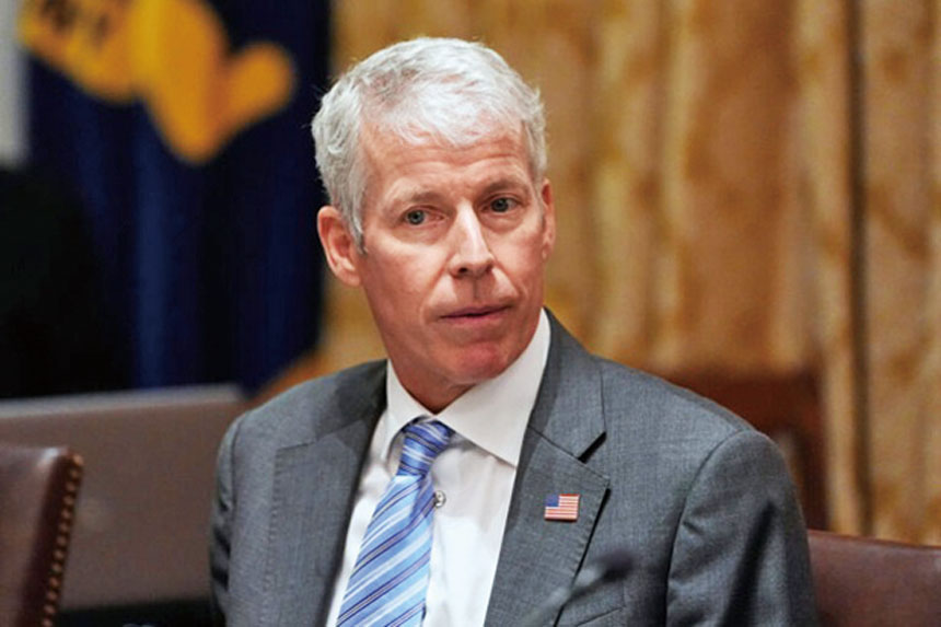 能源部長賴特週日(15日)表示,汽油價格「極有機會」在夏季前跌破每加侖3美元。美聯社