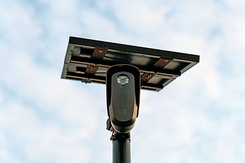 圖為Flock的自動車牌識別器。美聯社資料圖片