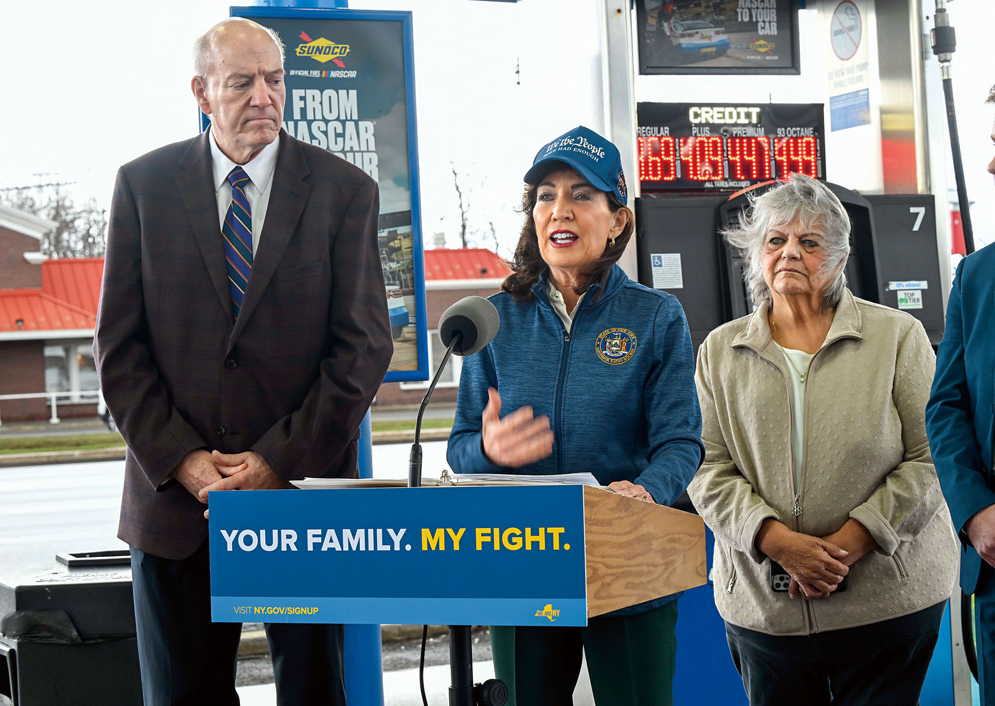 胡楚的改革方案旨在打擊保險欺詐並降低司機負擔。 州長辦公室Flickr圖片