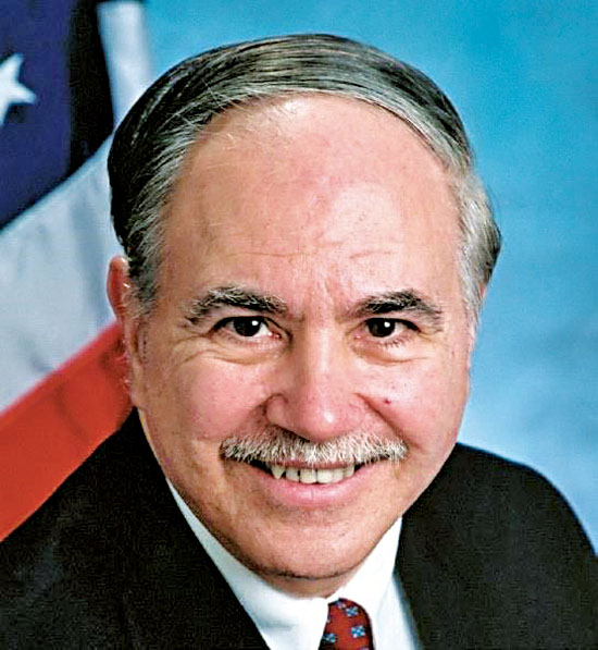 寇頓16日稱布碌崙第11社委會投票支持其MTA提前發佈服務變更通知立法。寇頓辦公室提供