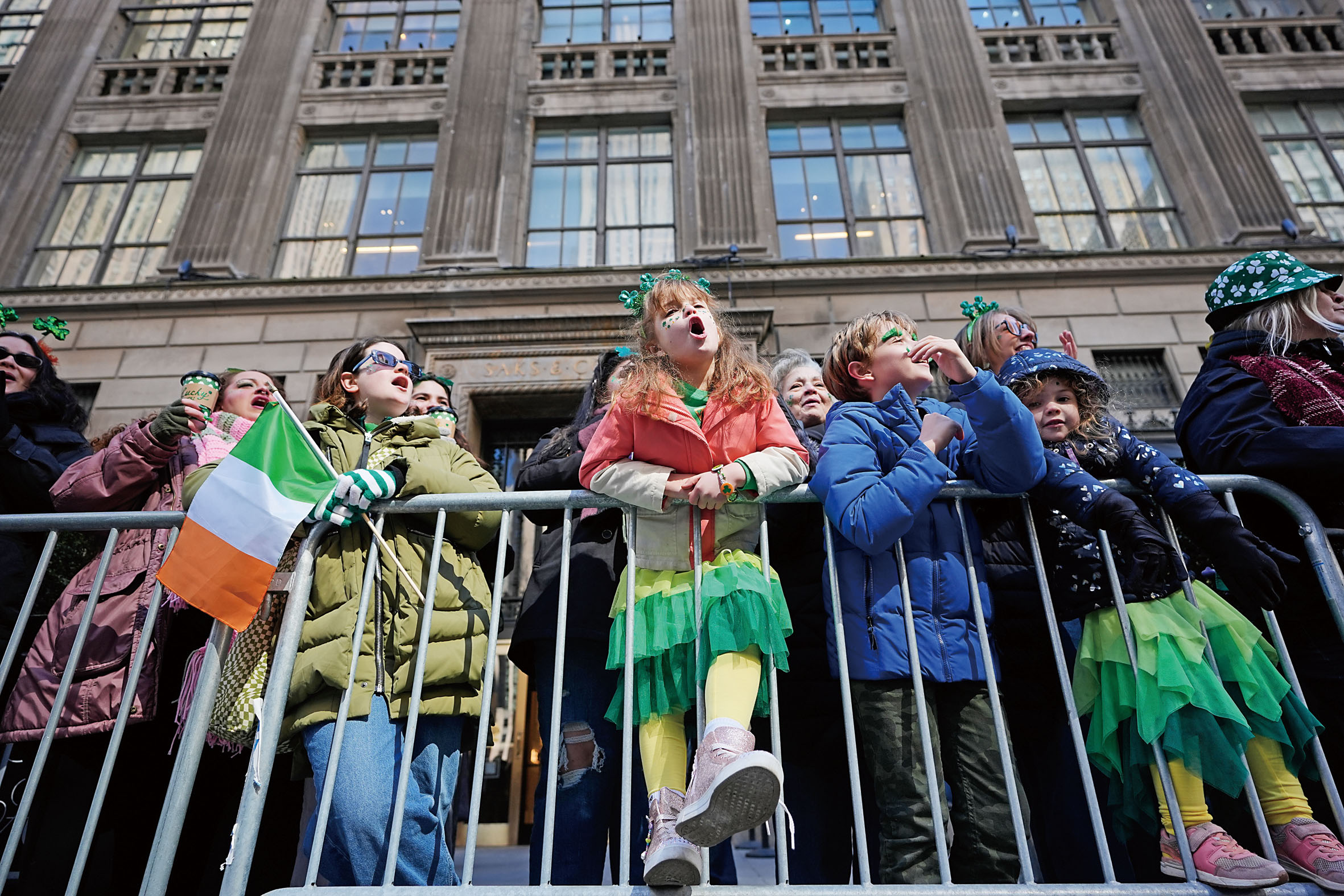 第265屆聖派翠克日在曼哈頓盛大舉行。 美聯社