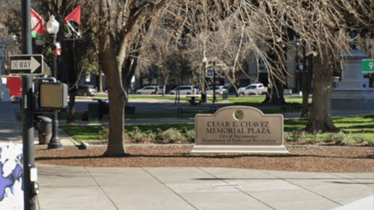 已故社運領袖查韋斯醜聞發酵 沙加緬度市政前廣場急改名｜細說燊語