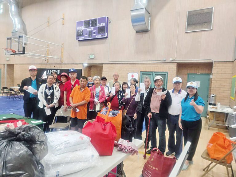 中華會館為受火災影響的居民提供餐食援助。受訪人提供