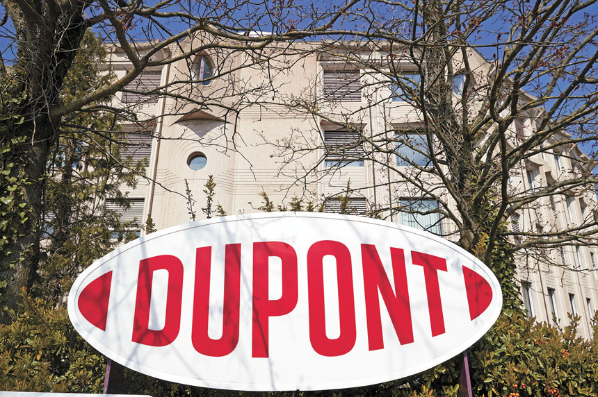 化學品杜邦公司計劃尋求股東批准反向股票拆分提案，謀求資本結構優化。路透社資料圖片