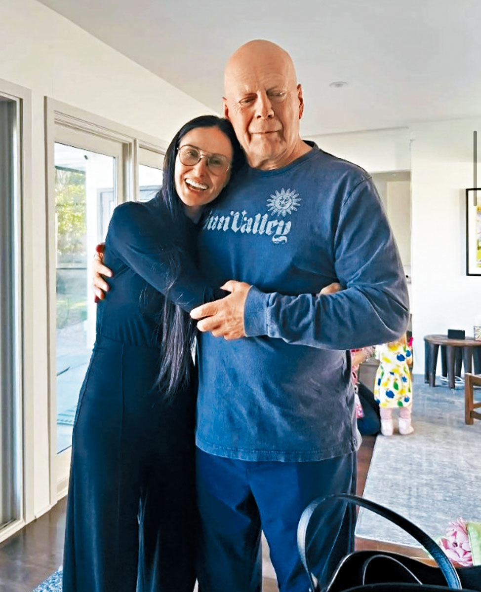 狄美摩亞分享前夫布斯的近照，祝賀他71歲生日。網上圖片