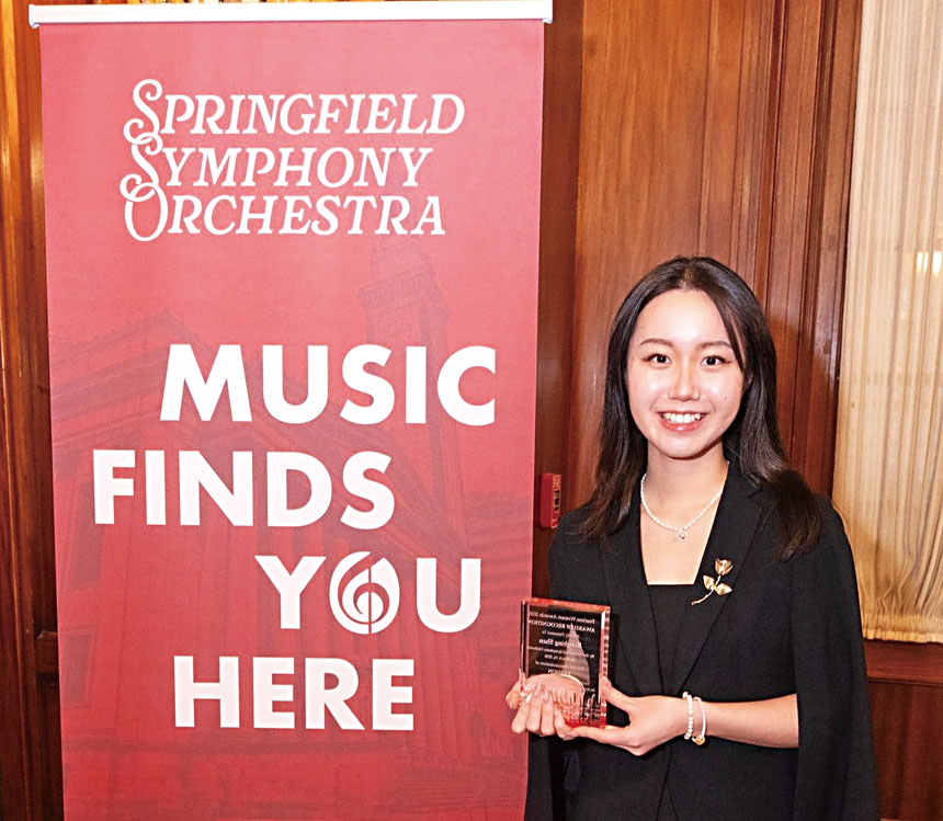 沈容冰獲獎後留影。 主辦方提供